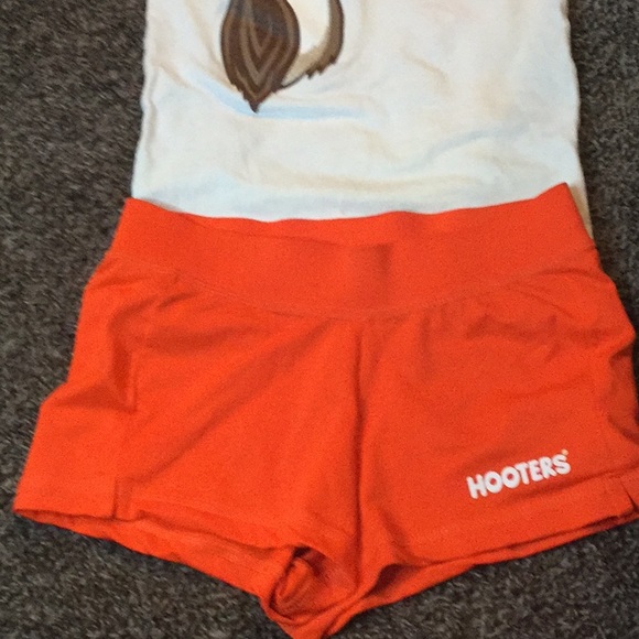 Hooters uniform authentic - Picture 4 of 5
